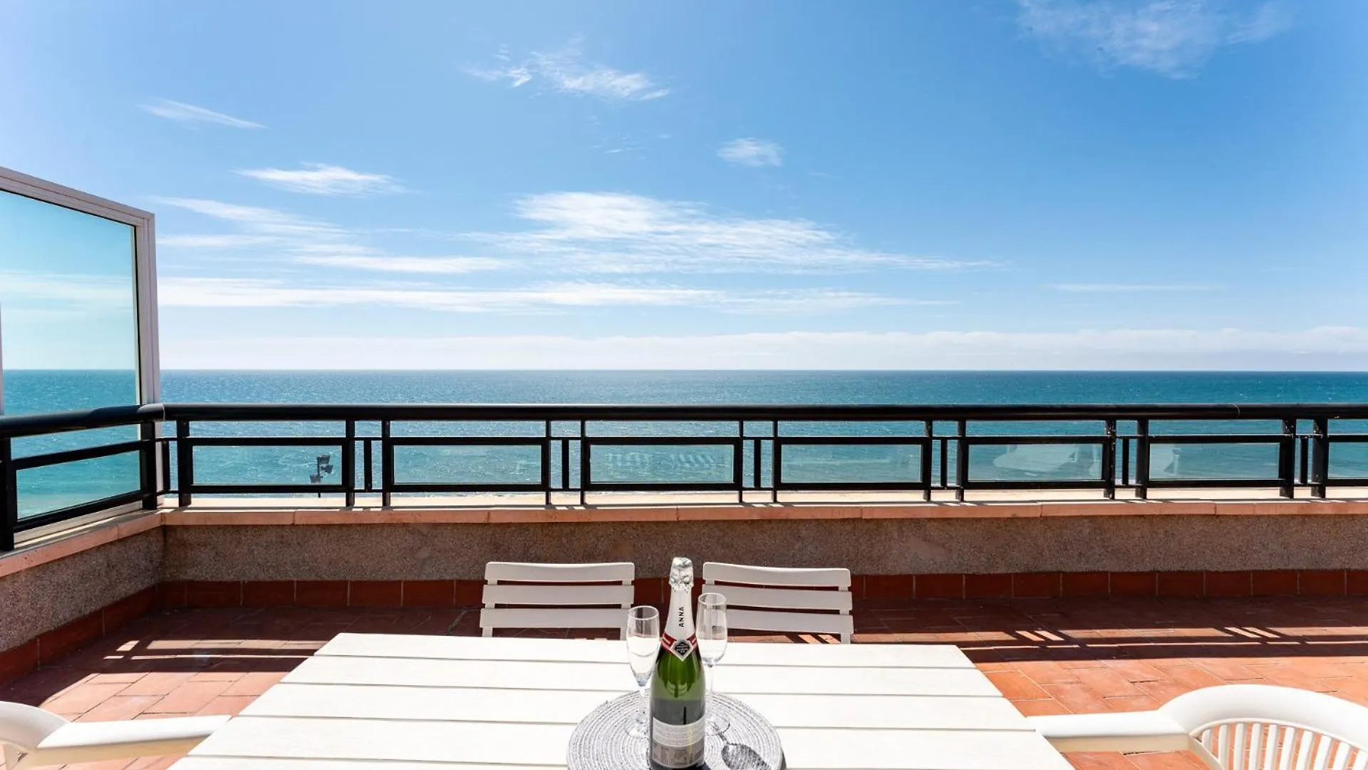 Malagasuite Fuengirola Seaside Penthouse إسبانيا