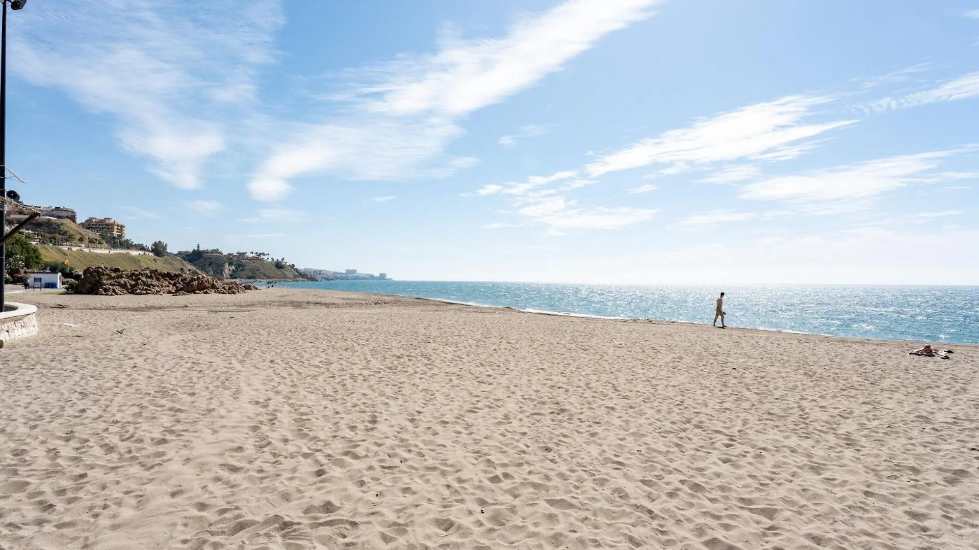 Malagasuite Fuengirola Seaside Penthouse شقة